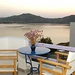 Irini Apartahotel 4*