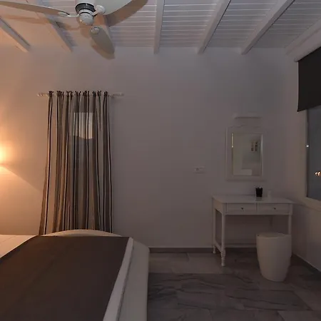 Lejlighedshotel Irini 4*