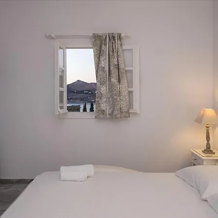 Irini Aparthotel Naousa (Paros)