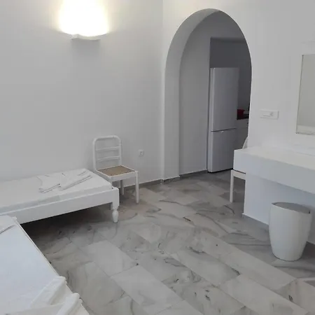 Irini Naousa (Paros)