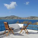 Irini Naousa (Paros)