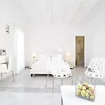Irini 4* Nausa
