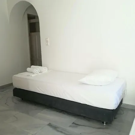 Aparthotel Irini