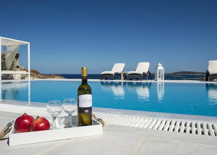 Irini Naousa (Paros)